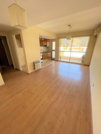 Departamento tipo Semipiso de 1 dormitorio JM Rosas al 1300